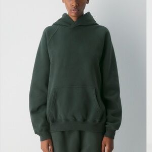 Cozy Sweatfleece Mega Raglan™
Hoodie